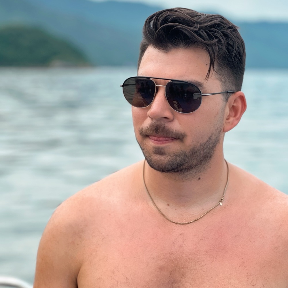 Meet your Posher, Ryan